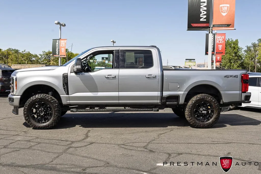 Ford F350SD photo 21