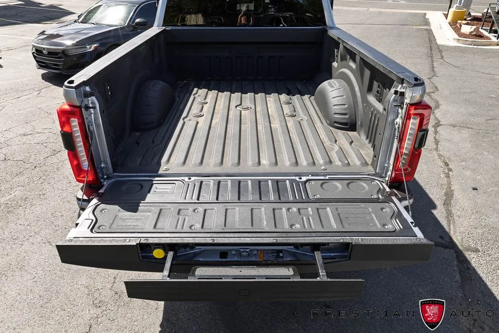 Ford F350SD photo 5