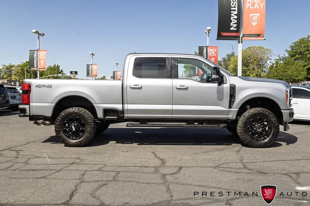 Ford F350SD photo 25