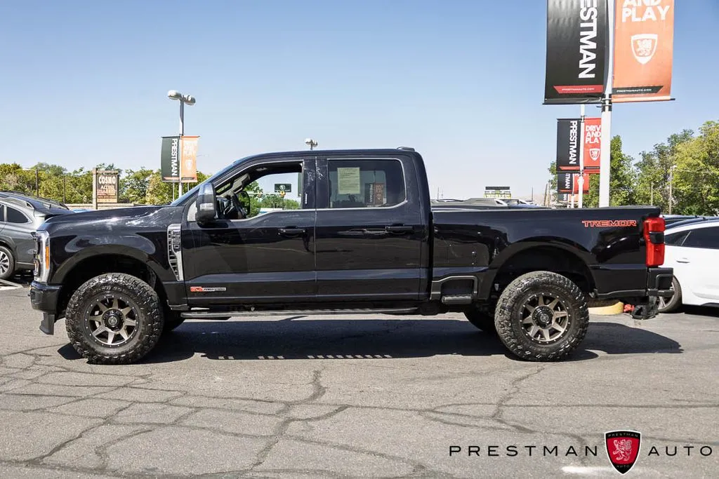 Ford F350SD photo 21
