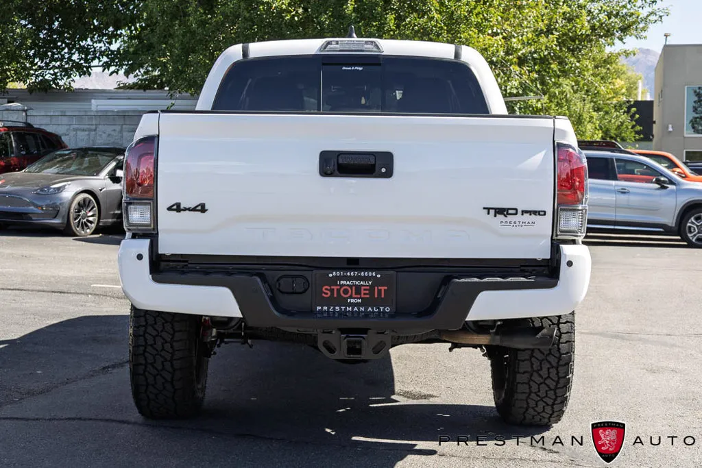 Toyota Tacoma photo 26