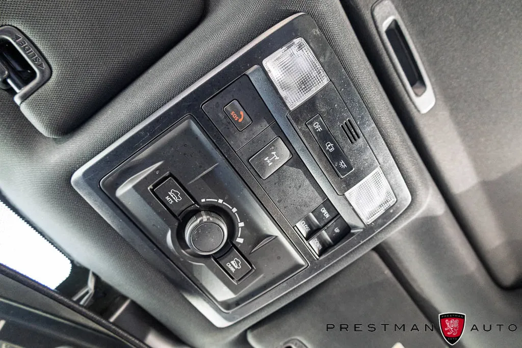 Toyota Tacoma photo 43