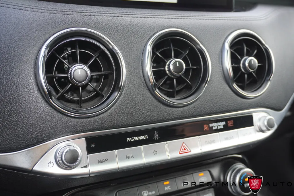 Kia Stinger photo 39