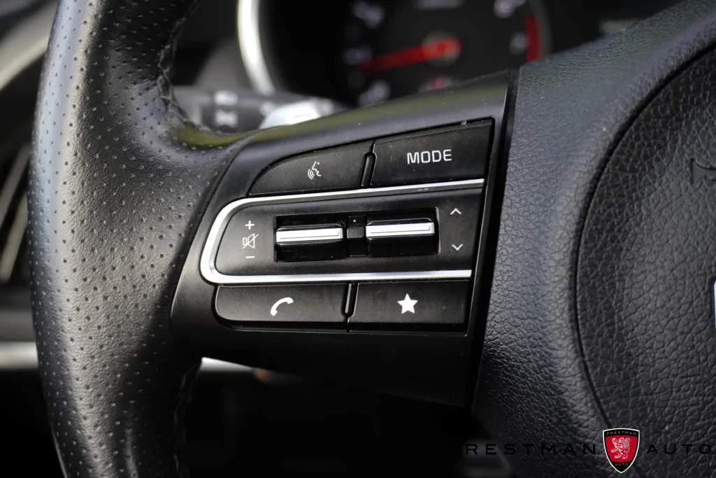 Kia Stinger photo 33
