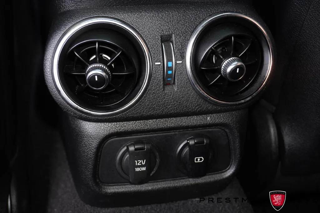 Kia Stinger photo 44