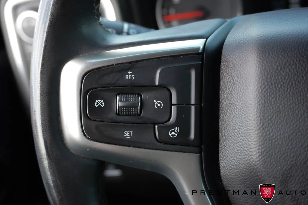 Chevrolet Silverado photo 32