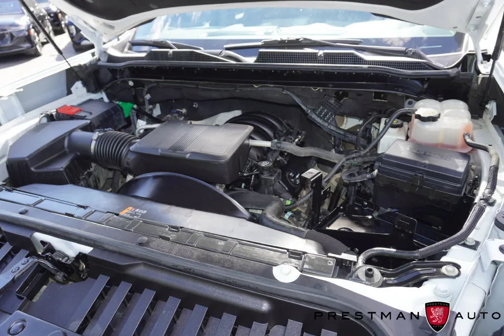 Chevrolet Silverado photo 46
