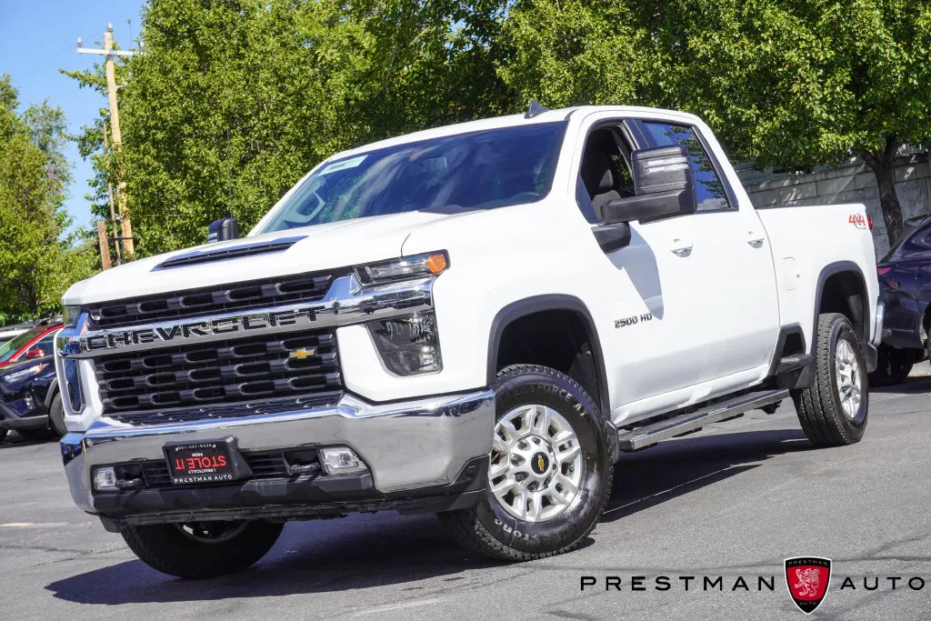Chevrolet Silverado photo 17