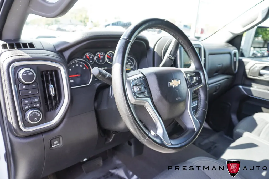 Chevrolet Silverado photo 30