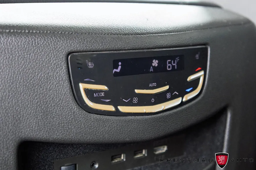 Cadillac Escalade photo 11