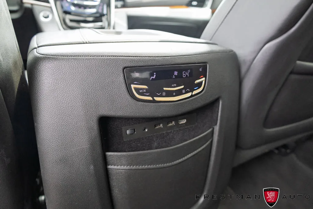 Cadillac Escalade photo 42