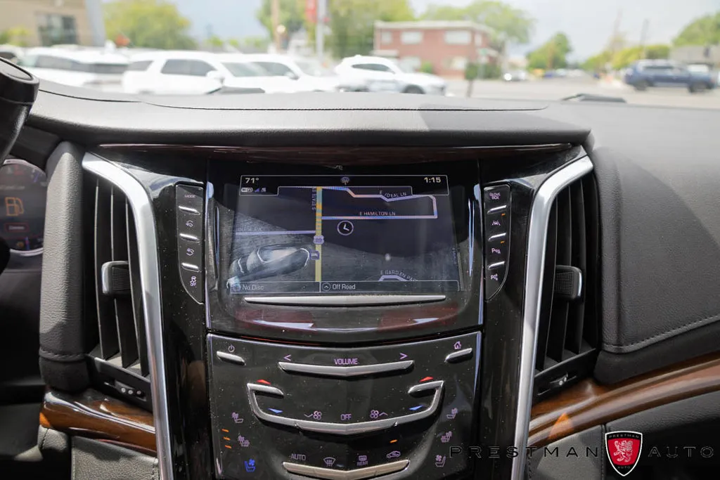 Cadillac Escalade photo 13