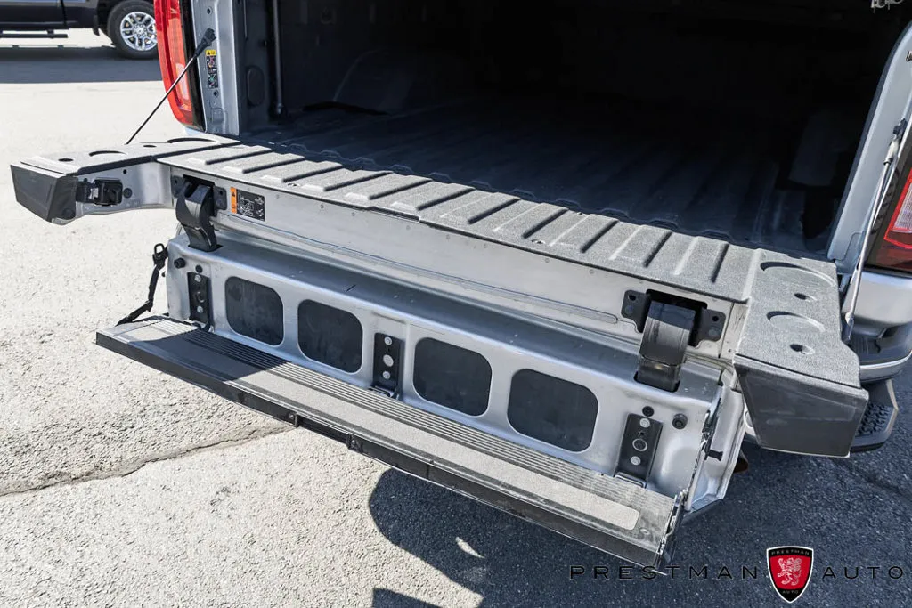 GMC Sierra photo 10