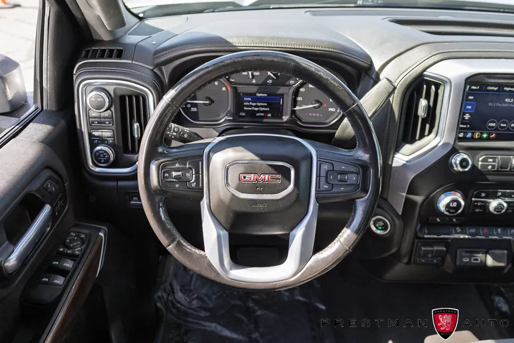GMC Sierra photo 2