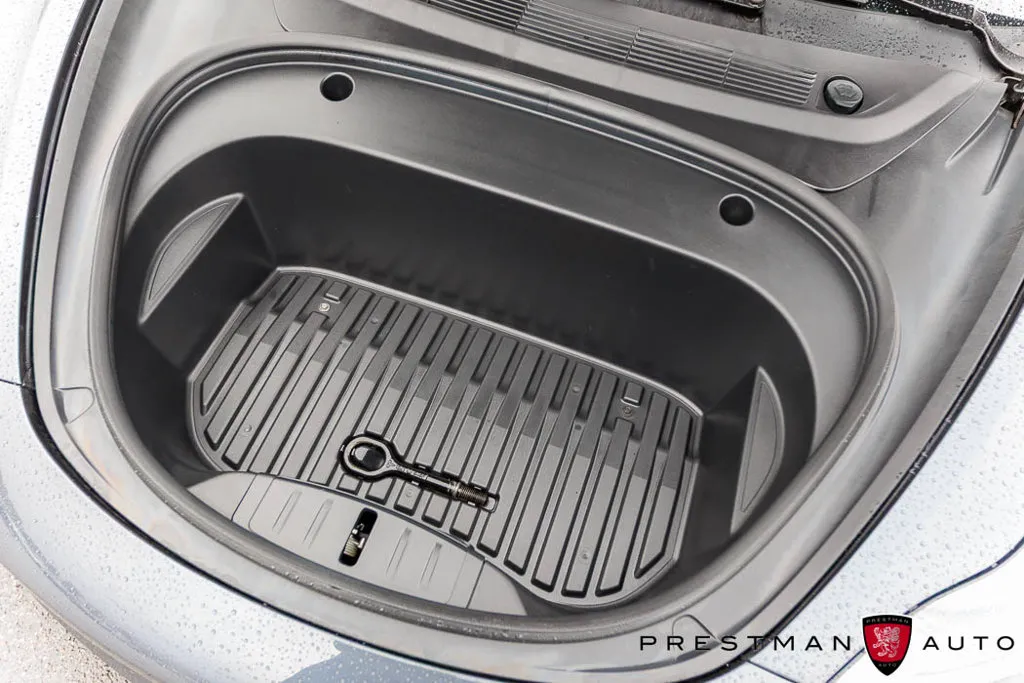 Tesla Model 3 photo 38