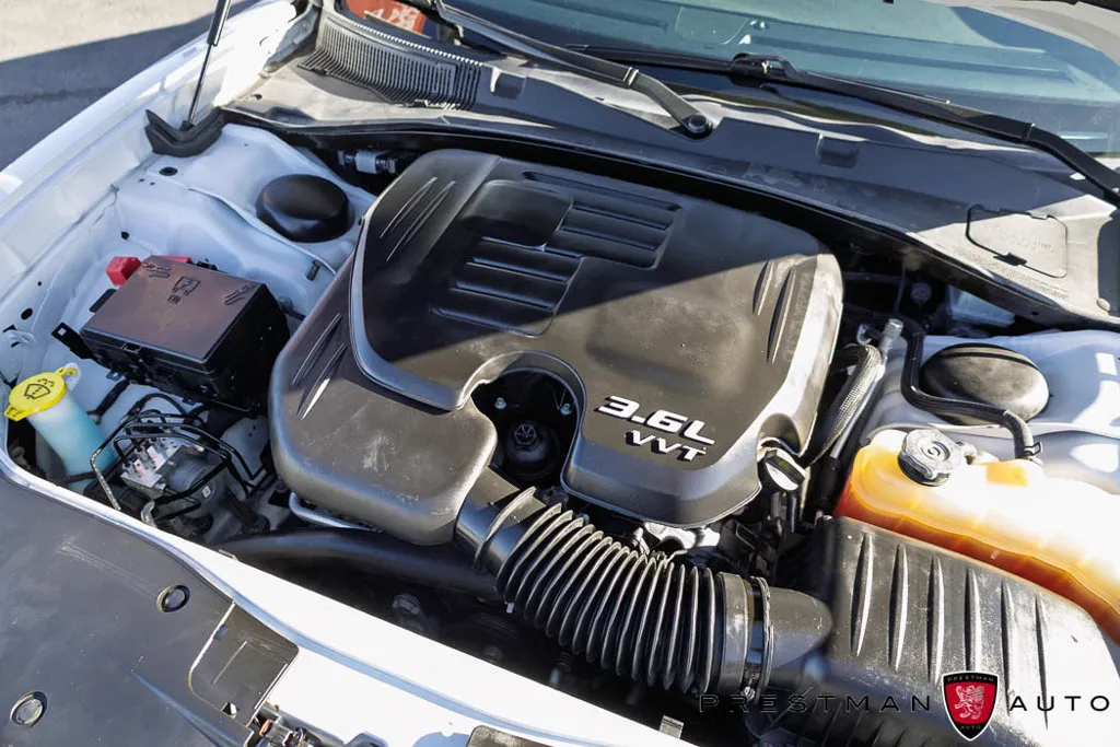 Dodge Charger photo 11