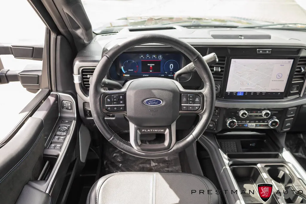 Ford F-250SD photo 2