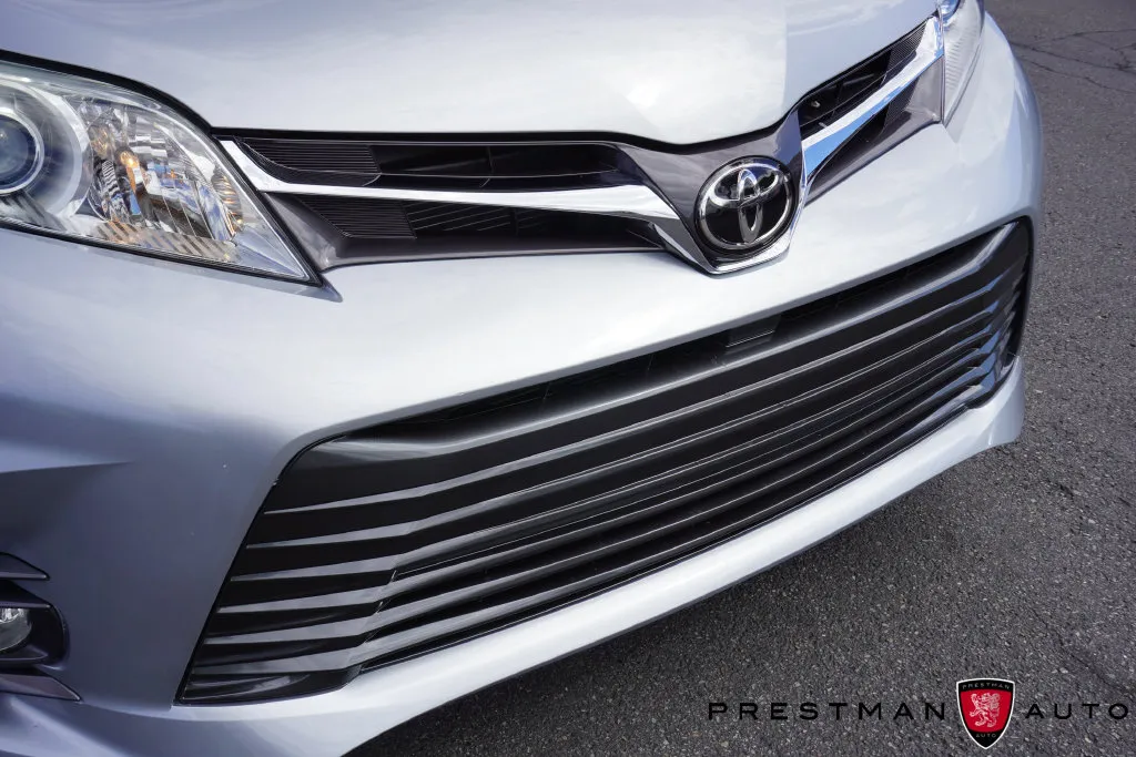 Toyota Sienna photo 14