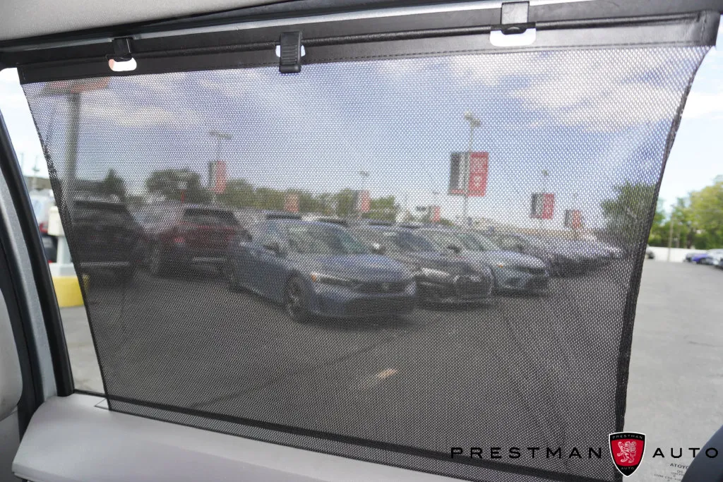 Toyota Sienna photo 35