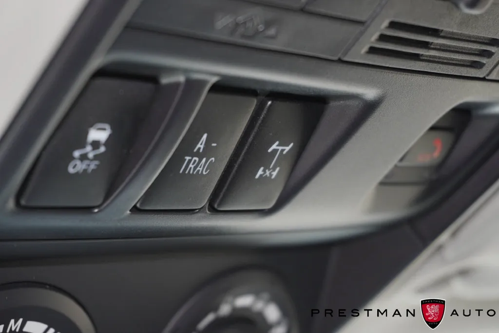 Toyota 4Runner photo 36