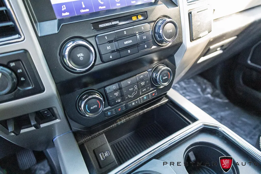 Ford F-250SD photo 36