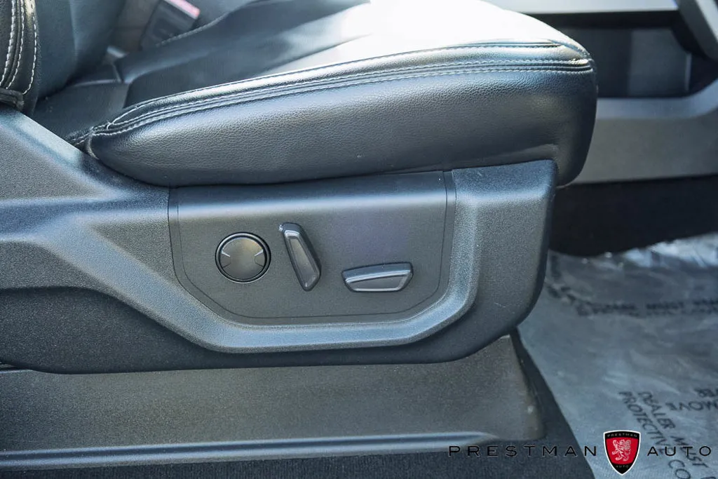Ford F-250SD photo 24