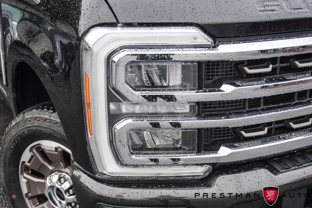 Ford F350SD photo 16