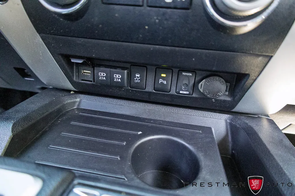 Toyota Tundra photo 38