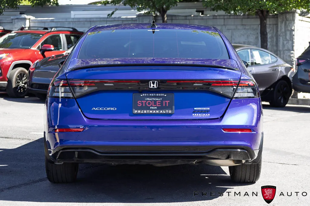 Honda Accord photo 17