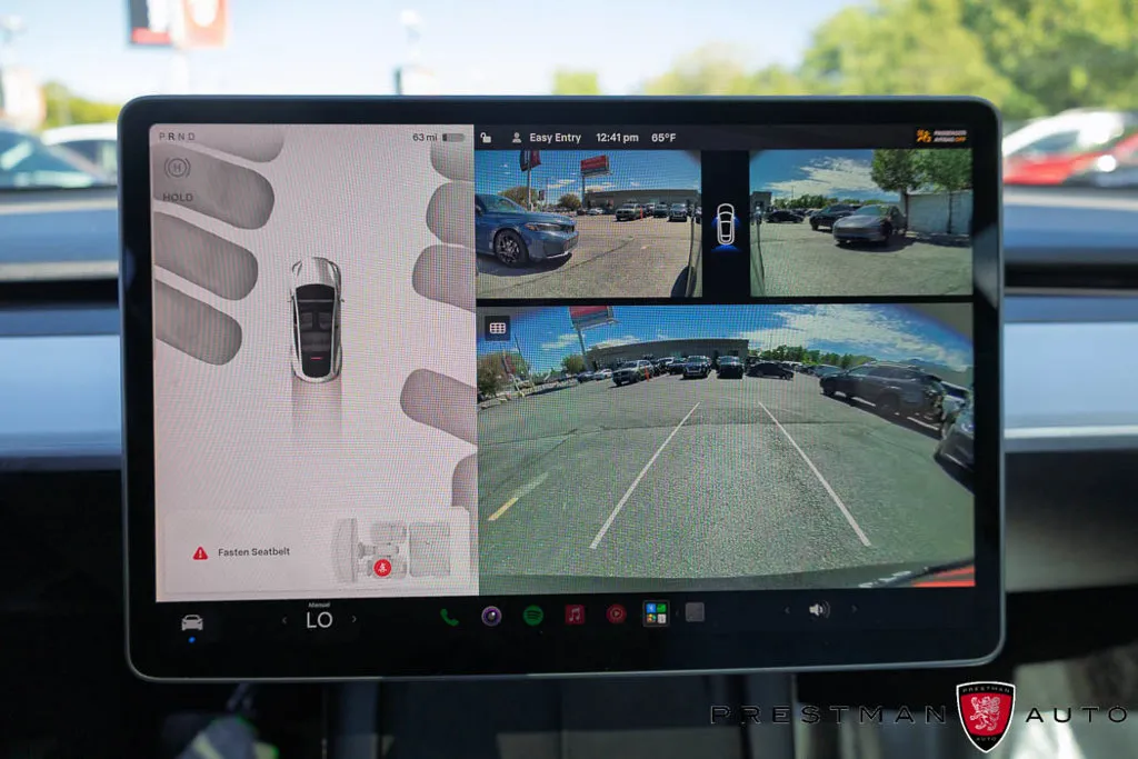 Tesla Model Y photo 28