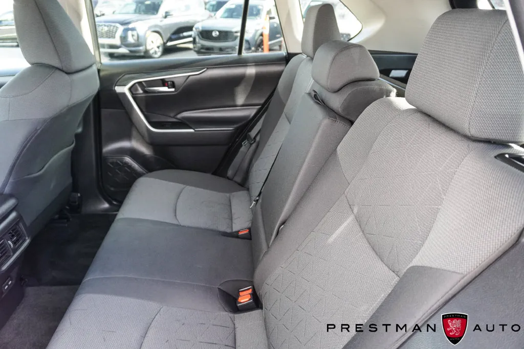 Toyota RAV4 photo 37