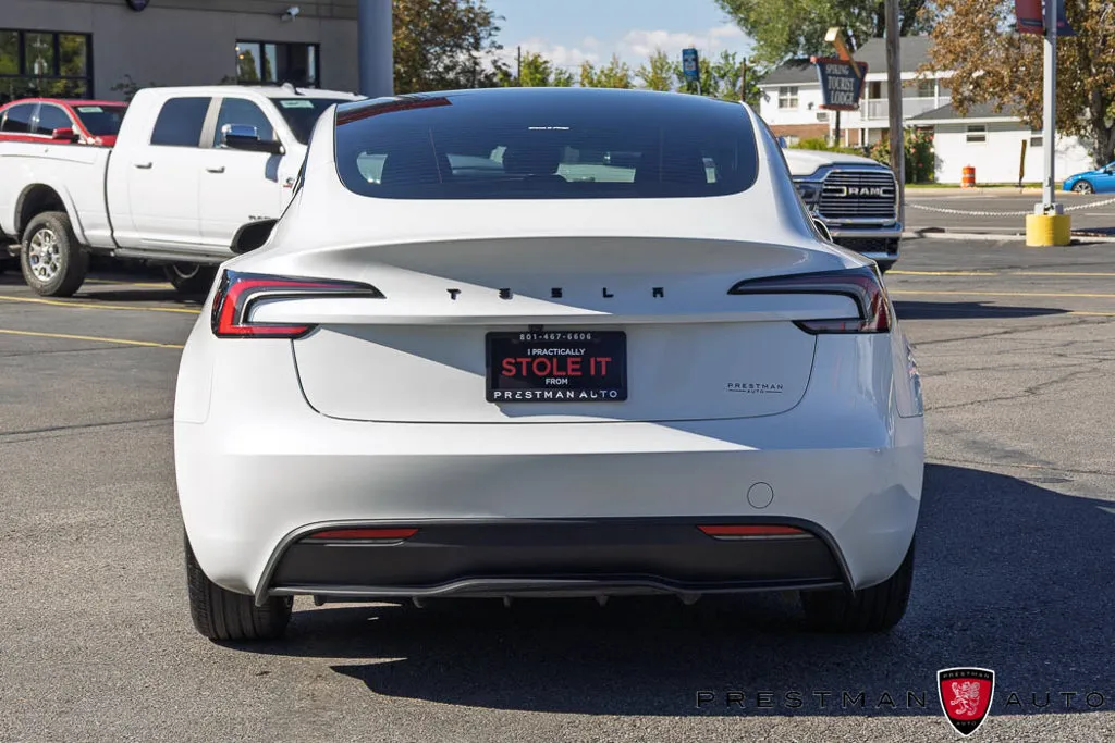 Tesla Model 3 photo 20