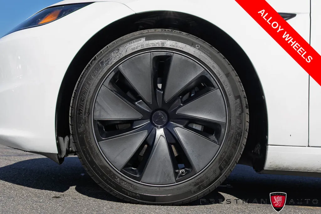 Tesla Model 3 photo 15