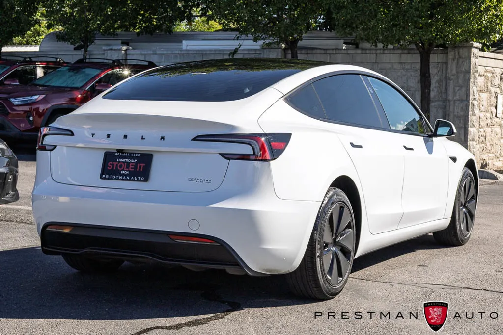 Tesla Model 3 photo 21