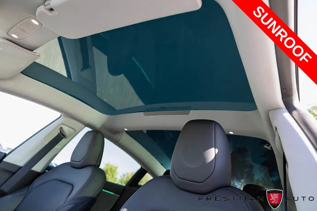 Tesla Model 3 photo 13