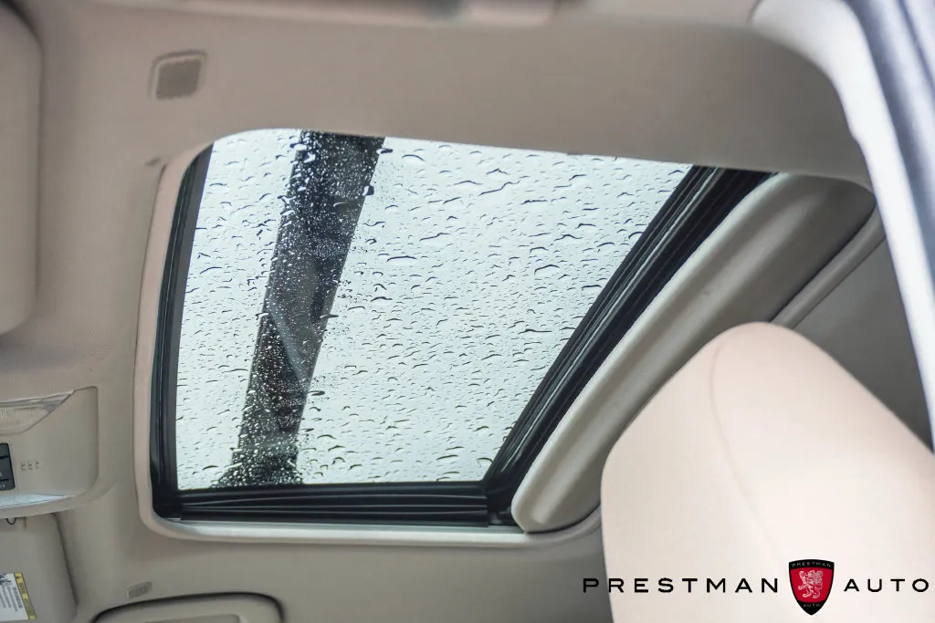 Toyota RAV4 photo 8