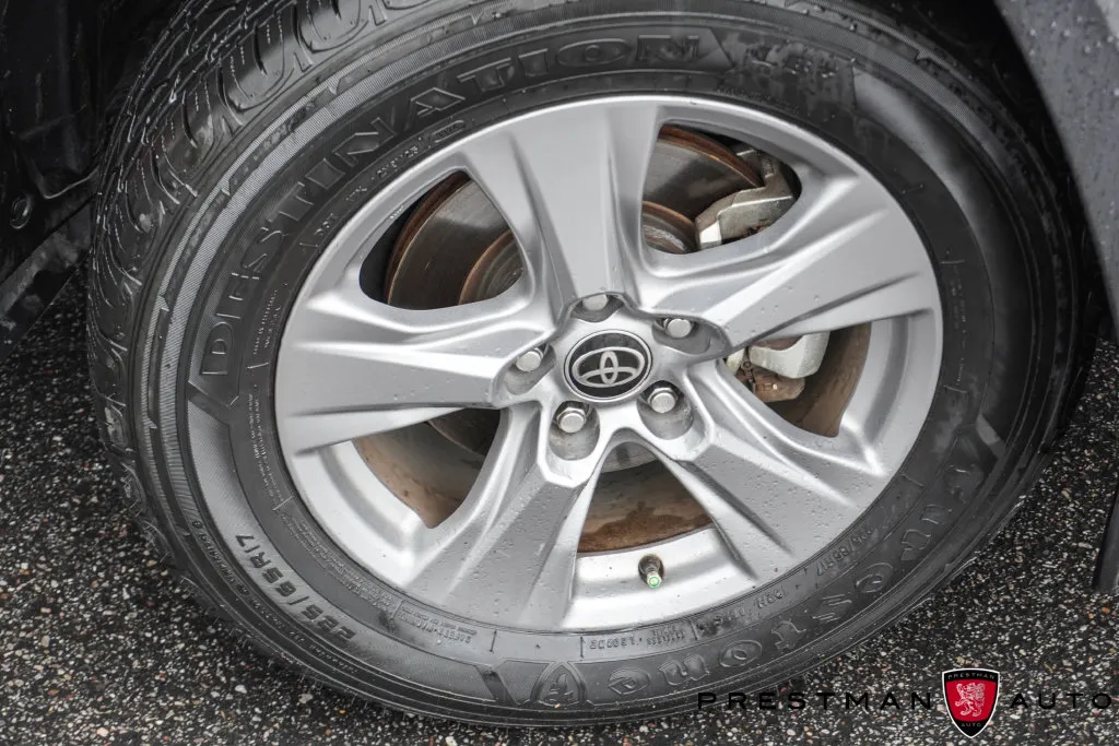 Toyota RAV4 photo 11