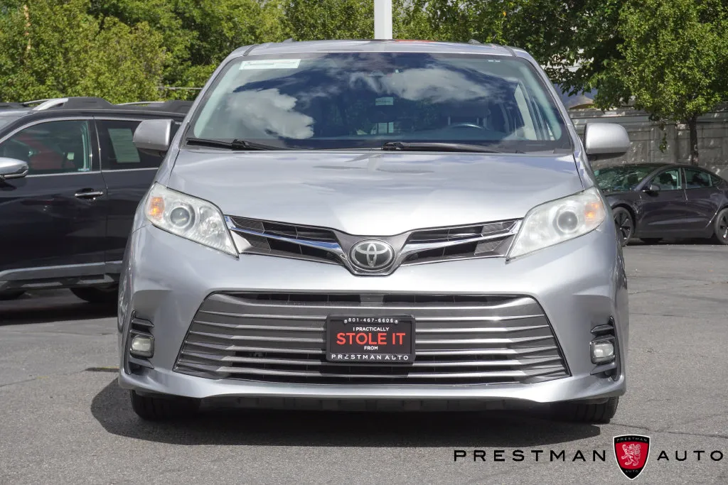 Toyota Sienna photo 15