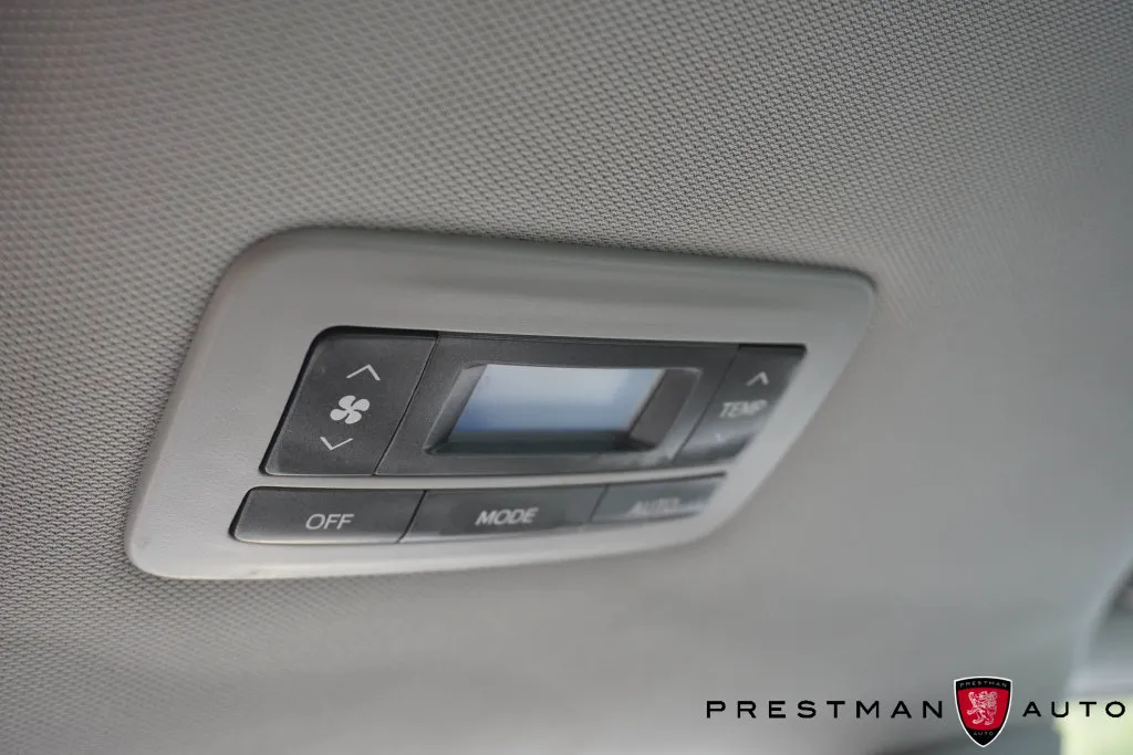 Toyota Sienna photo 34