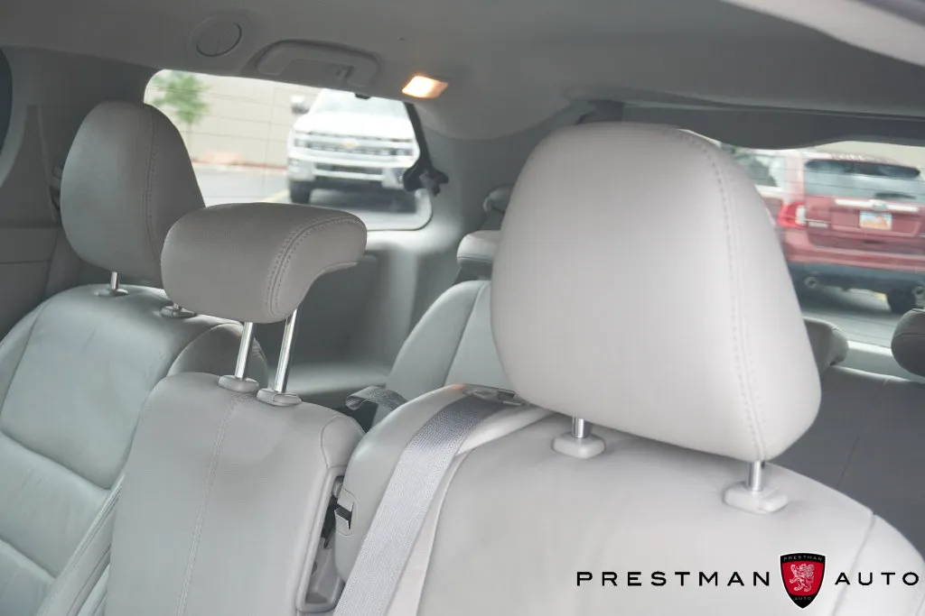 Toyota Sienna photo 36
