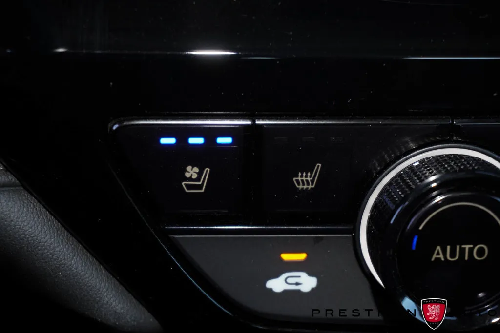 Honda Accord photo 8