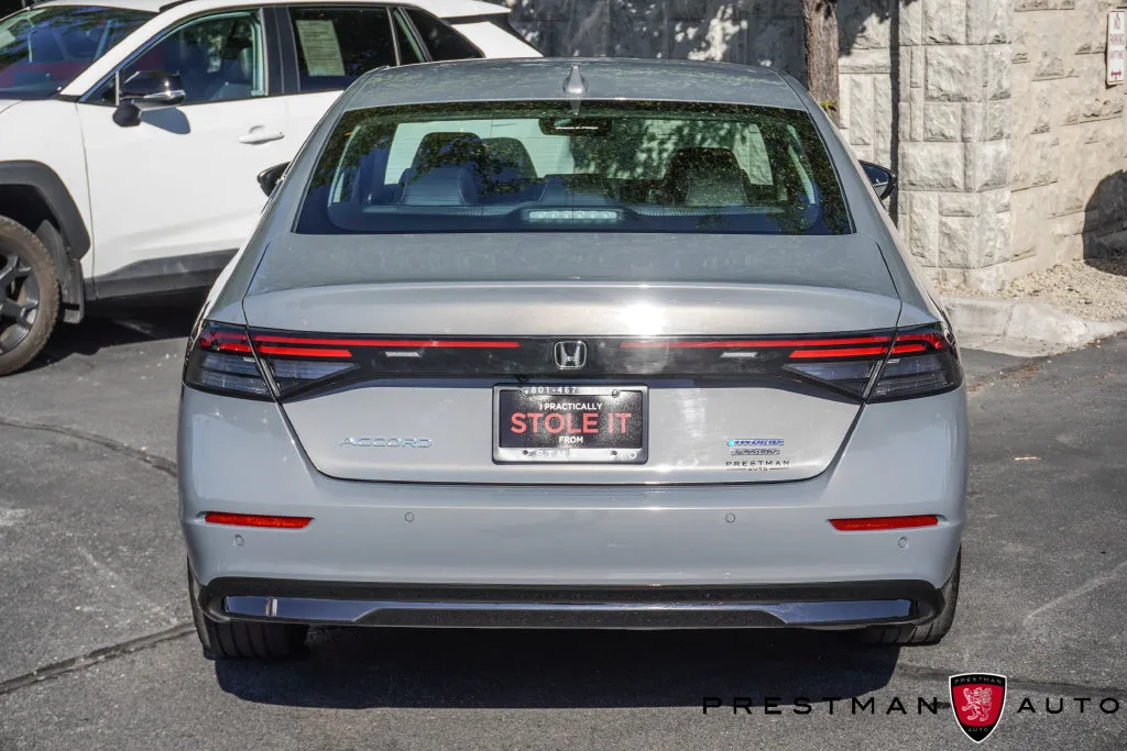 Honda Accord photo 21