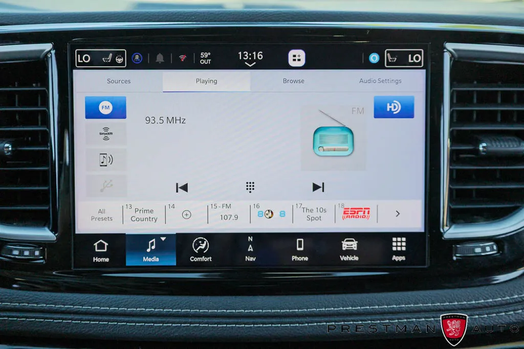 Chrysler Pacifica photo 35