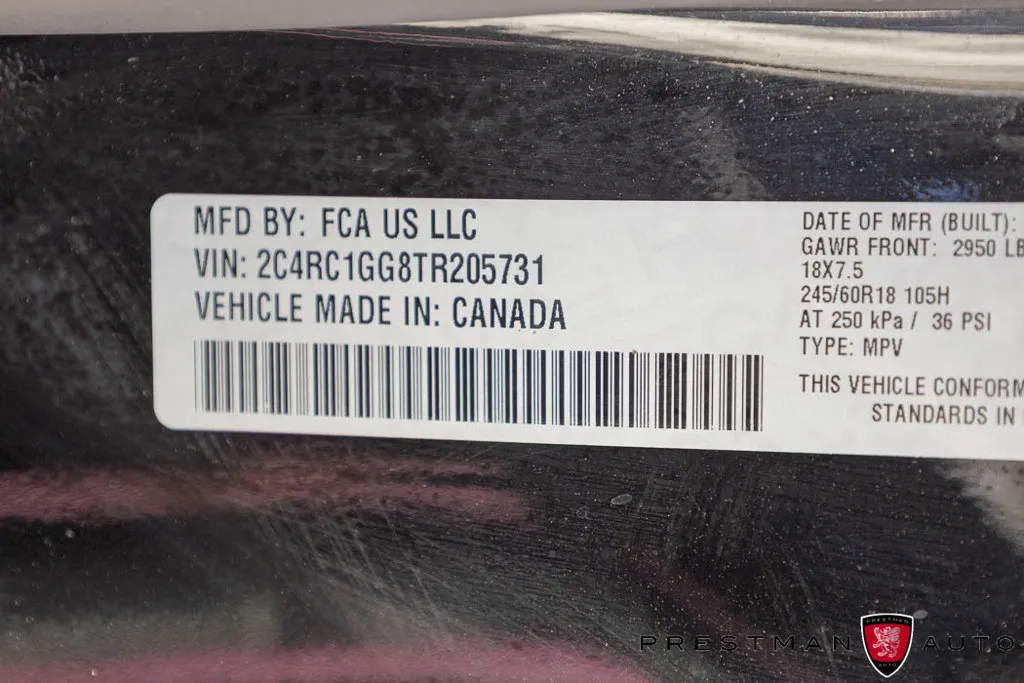 Chrysler Pacifica photo 48