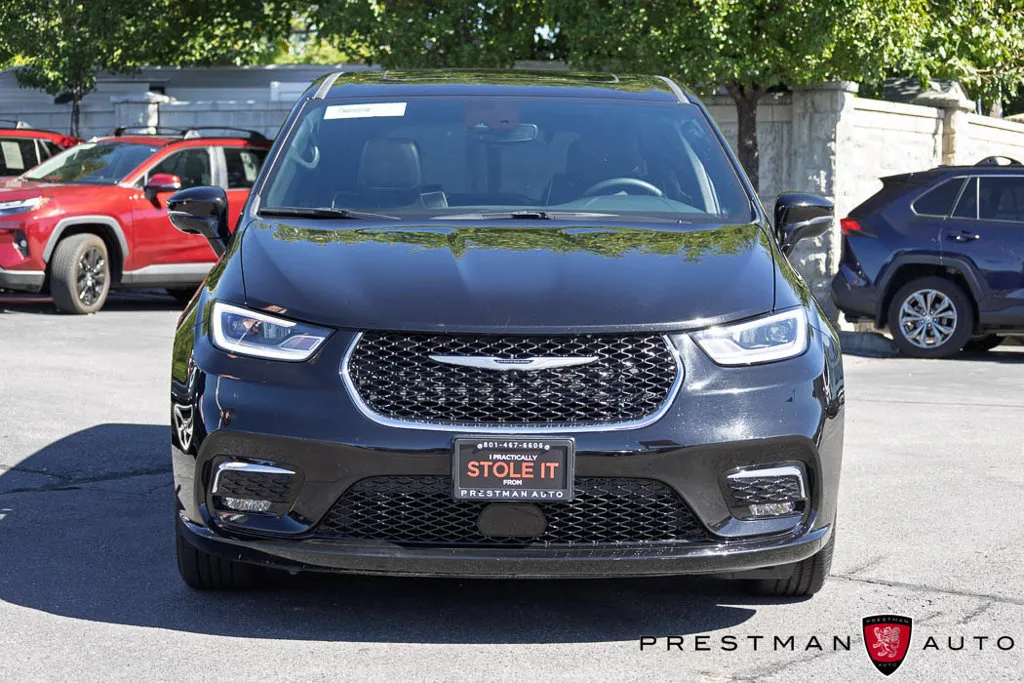 Chrysler Pacifica photo 15