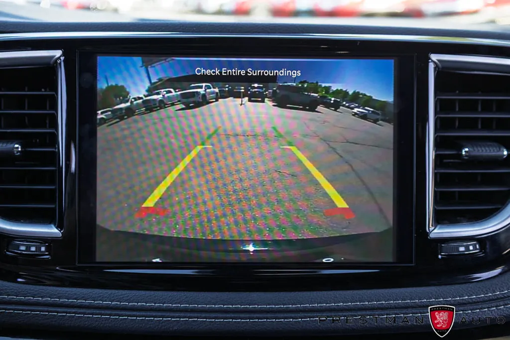 Chrysler Pacifica photo 34
