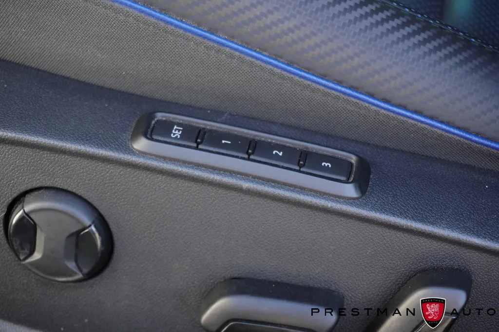 Volkswagen Golf R photo 27