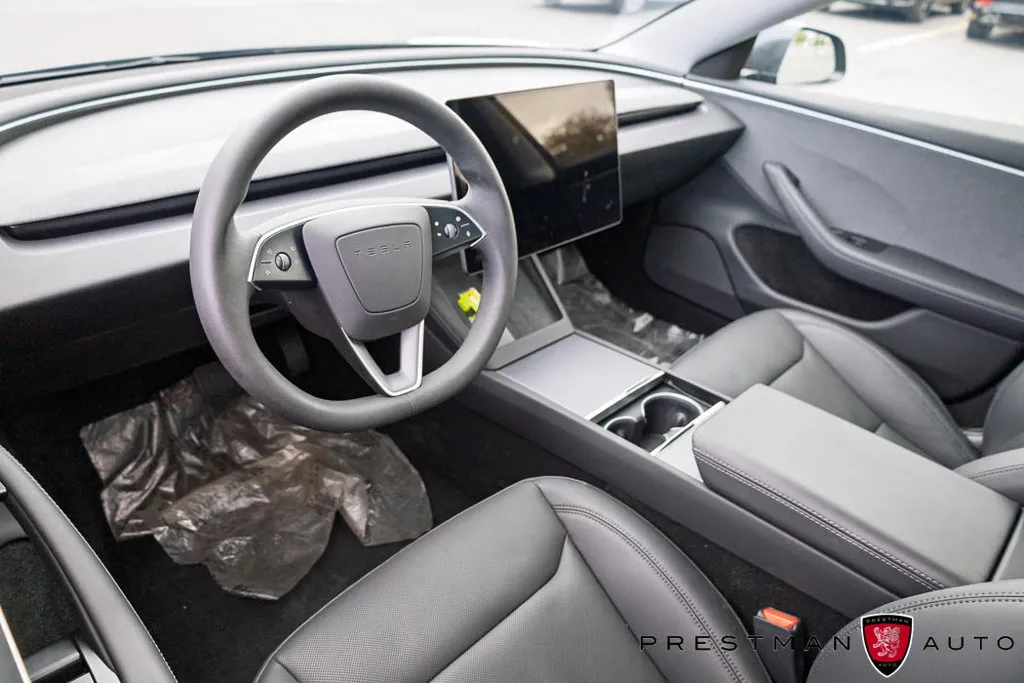 Tesla Model 3 photo 19