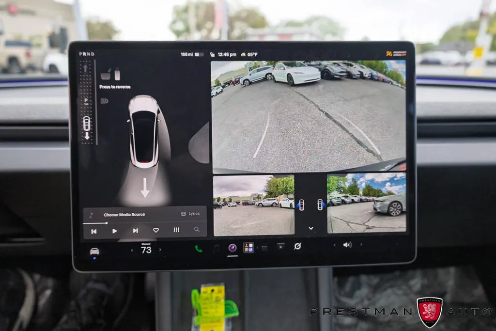 Tesla Model 3 photo 22