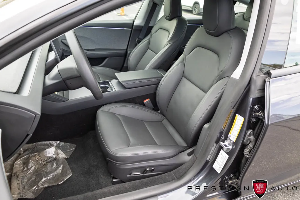 Tesla Model 3 photo 20